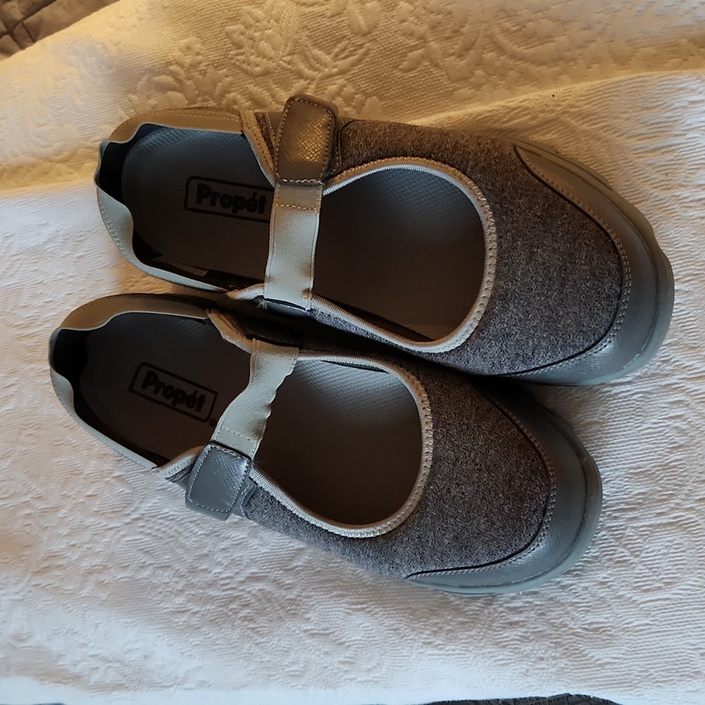 Propet Onalee shoes, size 10